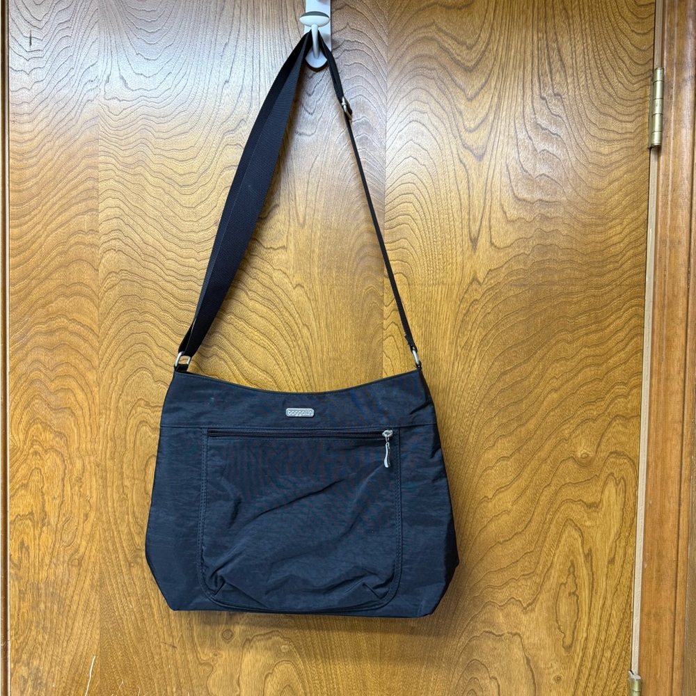 Sleek Black Messenger Bag for Men